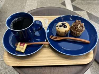 【CAFE MERCI】こだわりのコーヒーと米粉マフィンが味わえるカフェ